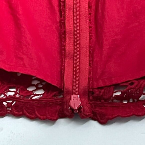 Talbots Crimson Floral Lace Top - Picture 5 of 6